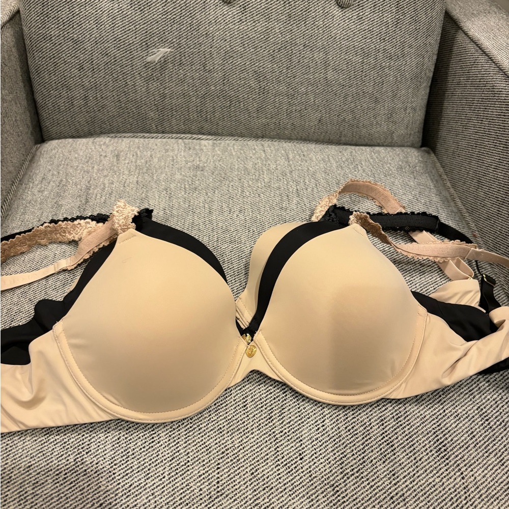 Natori bra bundle new without tags. 32C